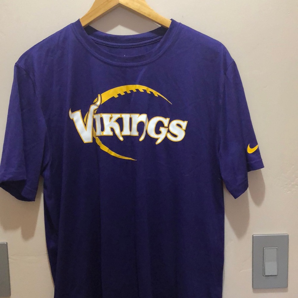 Nike dri-fit tech shirt, Minnesota Vikings. Men’s large